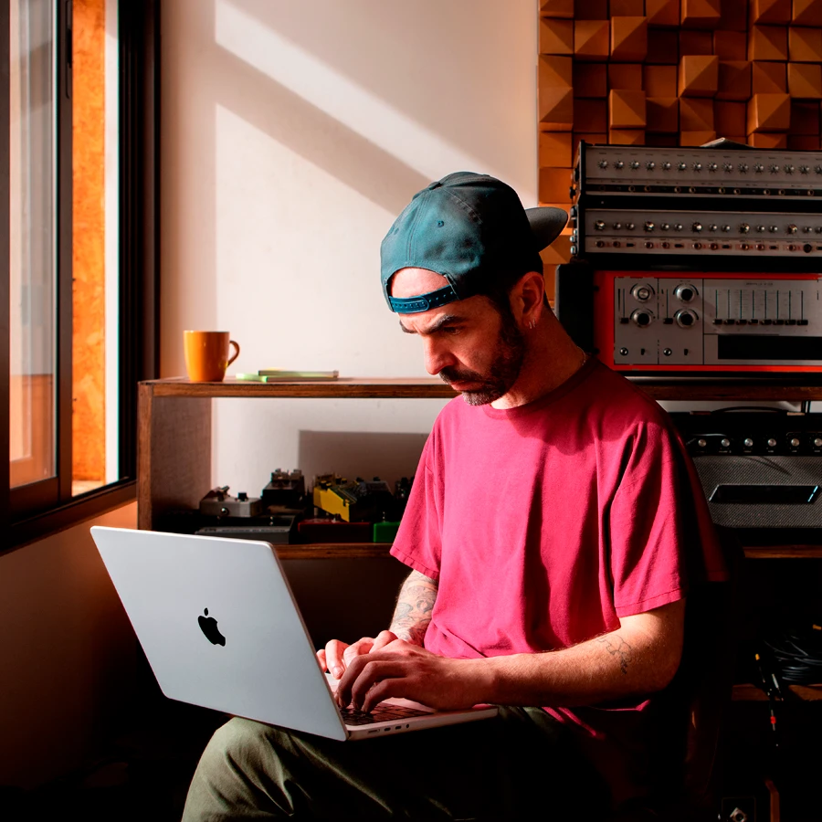 MacBook Pro 16.2" Apple M2 Pro (12C CPU/19C GPU), 16 ГБ, 512 ГБ, Серебристый