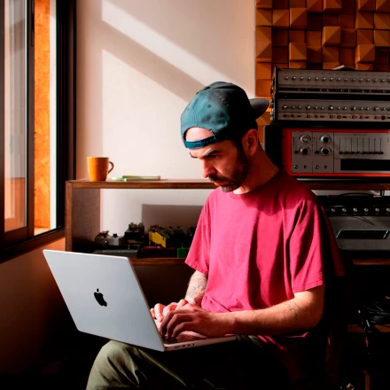 MacBook Pro 16.2" Apple M2 Pro (12C CPU/19C GPU), 16 ГБ, 512 ГБ, Серебристый