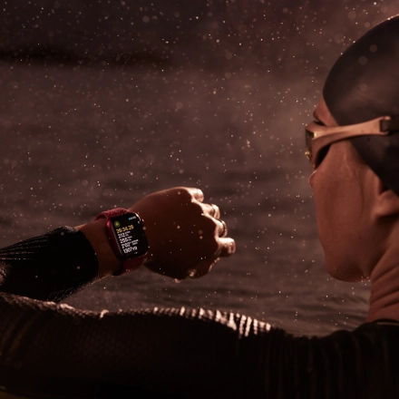 Apple Watch Series 9 GPS, 45мм, Тёмная ночь, Спортивный ремешок цвета «тёмная ночь», M/L