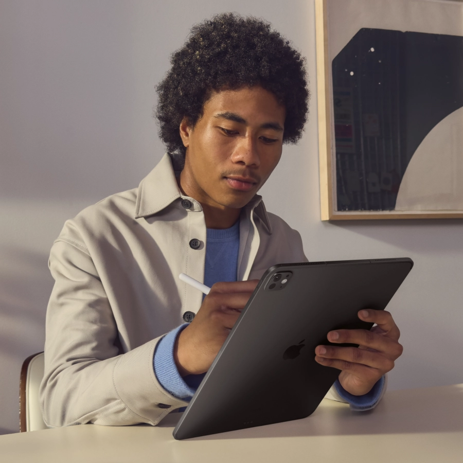 iPad Pro 11 (M4), 256 ГБ, Wi-Fi, Стандартная, Серебристый