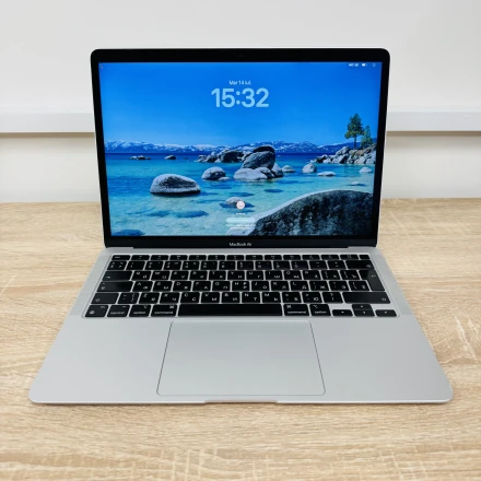 MacBook Air 13