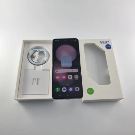 Купить Samsung Galaxy Z Flip 5 256 ГБ Light Pink