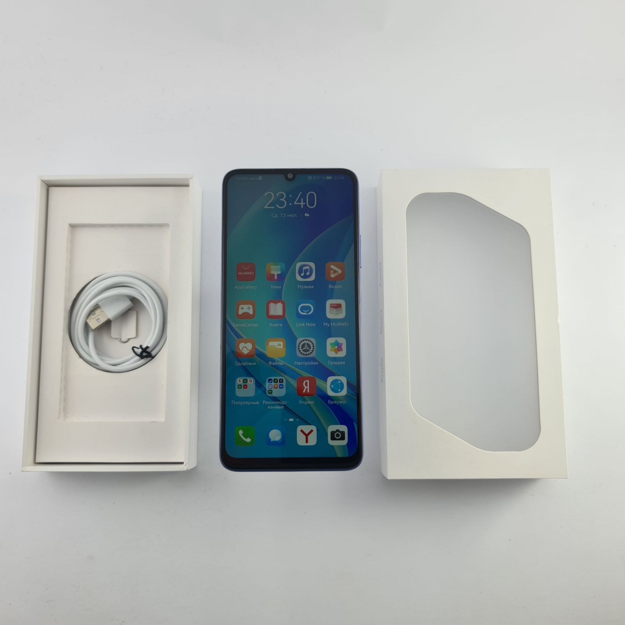 Мобільний телефон Huawei Nova Y70 2022 4/64Gb Crystal Blue (MGA-LX9) Б\В