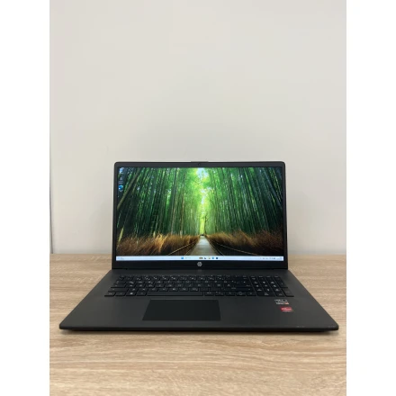 HP INC 17.3", AMD Ryzen 7 7000 Series, AMD Radeon, 16 GB / 512 GB SSD, Silver