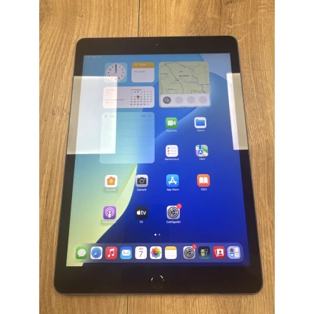 iPad 10.2 (7 Gen), 32 GB, Wi-Fi, Space Gray